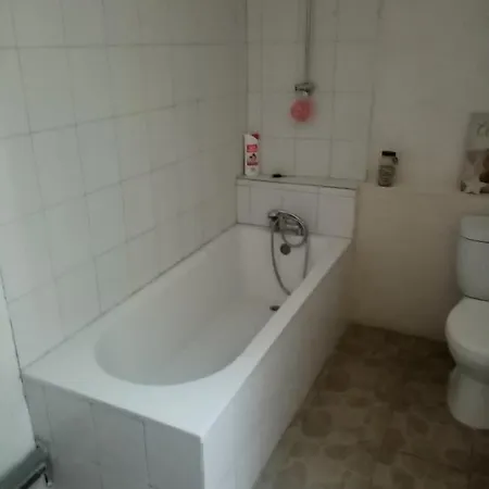 Grande Chambre Privative Alloggio in famiglia Coursan